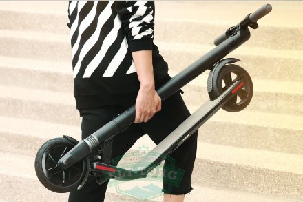Электросамокат NINEBOT BY SEGWAY KICKSCOOTER ES2