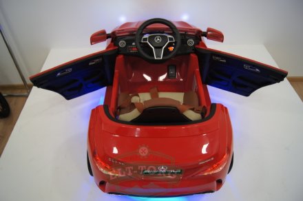 Электромобиль RiverToys Mercedes-Benz A777AA-RED