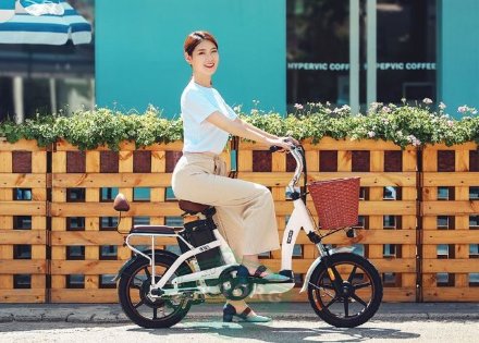 Складной маленький электровелосипед XIAOMI HIMO C16 Бело-Коричневый Складной маленький электровелосипед XIAOMI HIMO C16 Бело-Коричневый