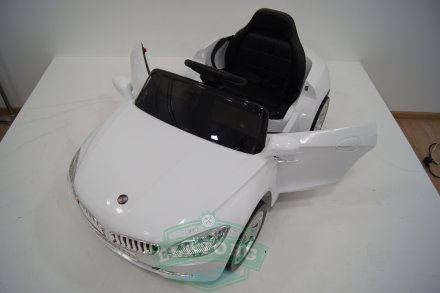 Электромобиль RiverToys BMW T004TT-white
