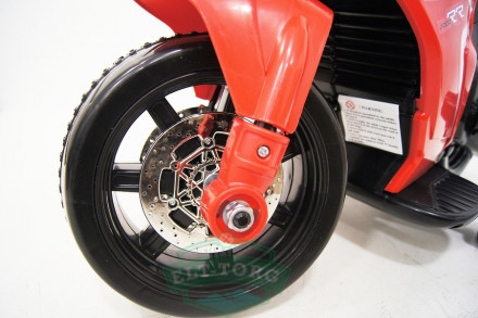 Электромобиль RiverToys MOTO O888OO-RED Электромобиль RiverToys MOTO O888OO-RED